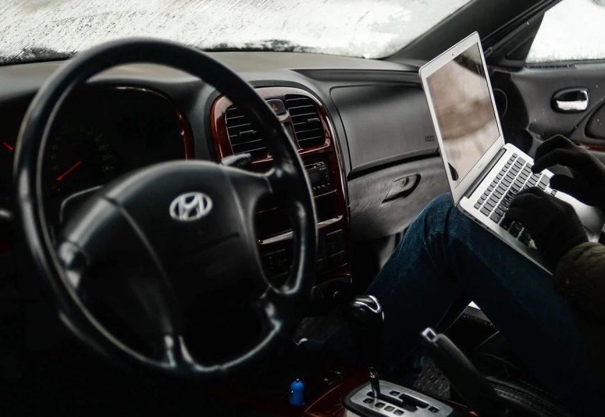 Hackers Can Use Bluetooth Speakers to Steal Your Car