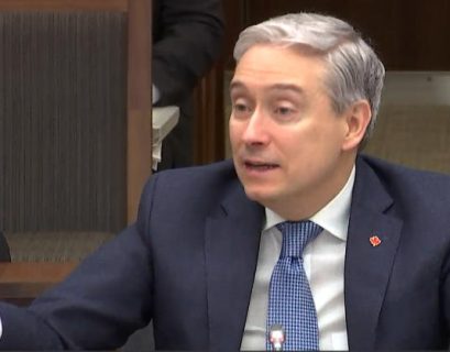Ottawa willing to improve cybersecurity bill, ministers tell MPs