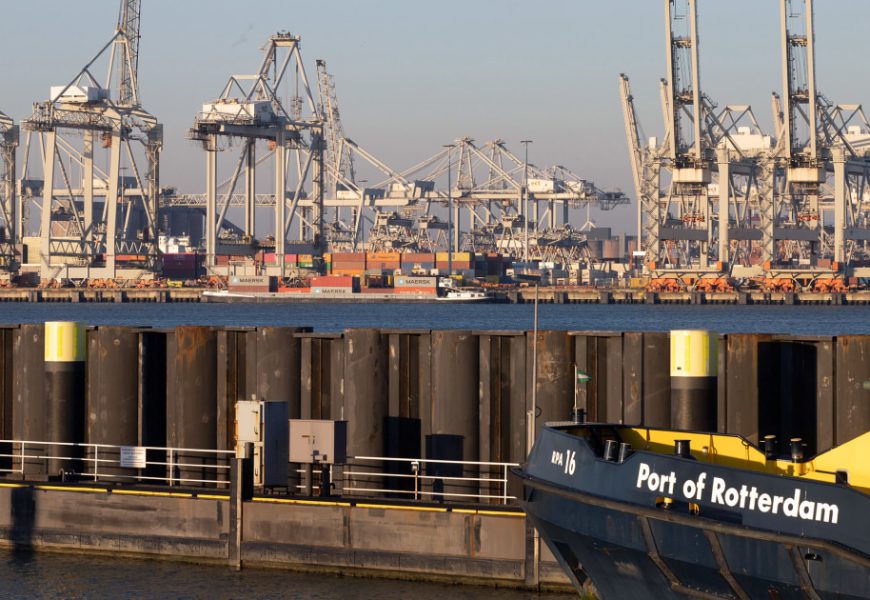 China-linked group uses malware to try to spy on commercial shipping, new report says