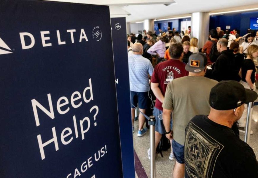 Conspiracy theories take off after global IT crash