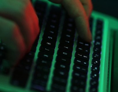 Seattle airport struggles to recover from apparent cyberattack, faces major internet outages