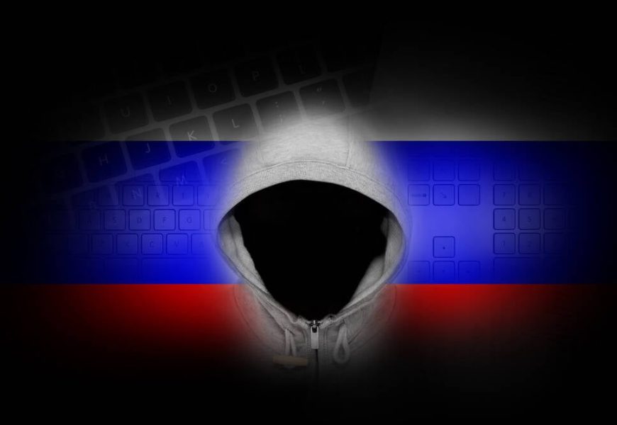 Senator accuses sloppy domain registrars of aiding Russian disinfo campaigns