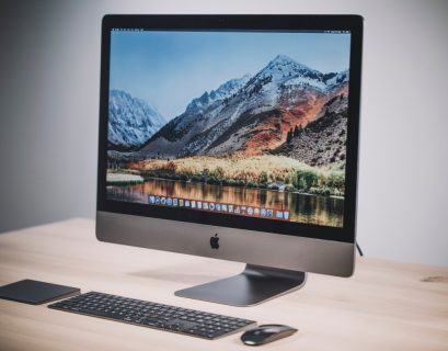 Apple says Mac users targeted in zero-day cyberattacks