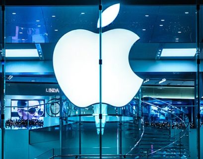 UK accused of political ‘foreign cyber attack’ on US after serving secret snooping order on Apple