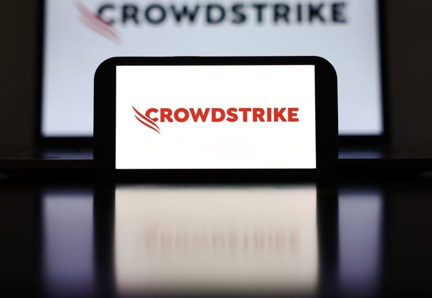 CrowdStrike gives upbeat earnings outlook as AI raises the stakes around cyberthreats