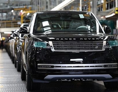 A Production Halt At The English Range Rover Factory Despite No Cyberattack