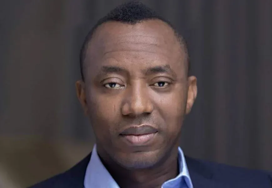 Court Grants Omoyele Sowore N200m Bail In Cybercrime Trial