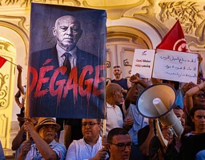 Tunisia president softens ‘fake news’ decree after criticism by rights groups