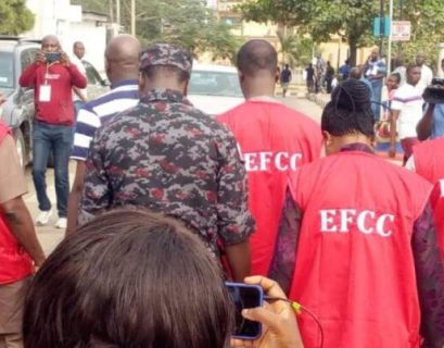 21 Suspected Cyber Fraudsters Arrested By EFCC In Lekki Raid, Five Luxury Cars Recovered